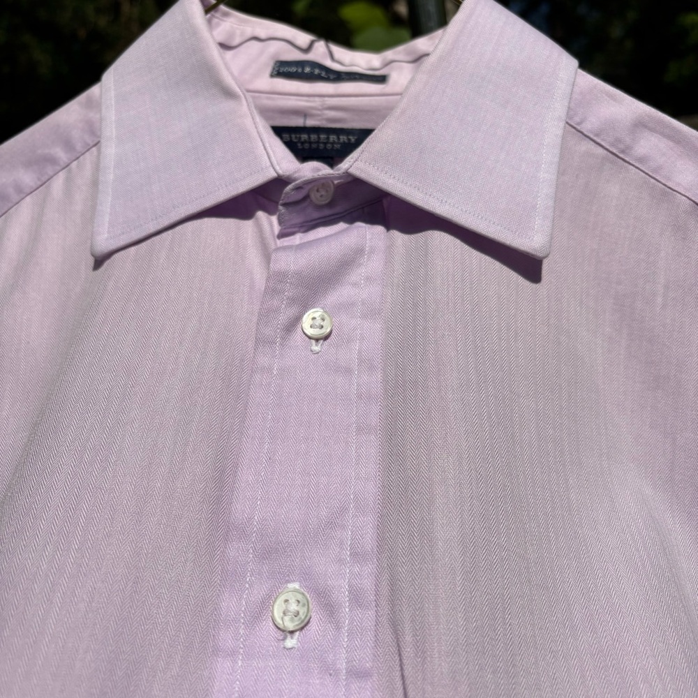 BURBERRY—VTG Long-Sleeve Light Lavender Shirt—15.25 x 34—100’s 2-Ply Cotton—USA